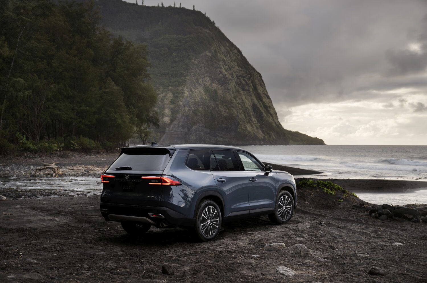 Toyota Grand Highlander photo 43