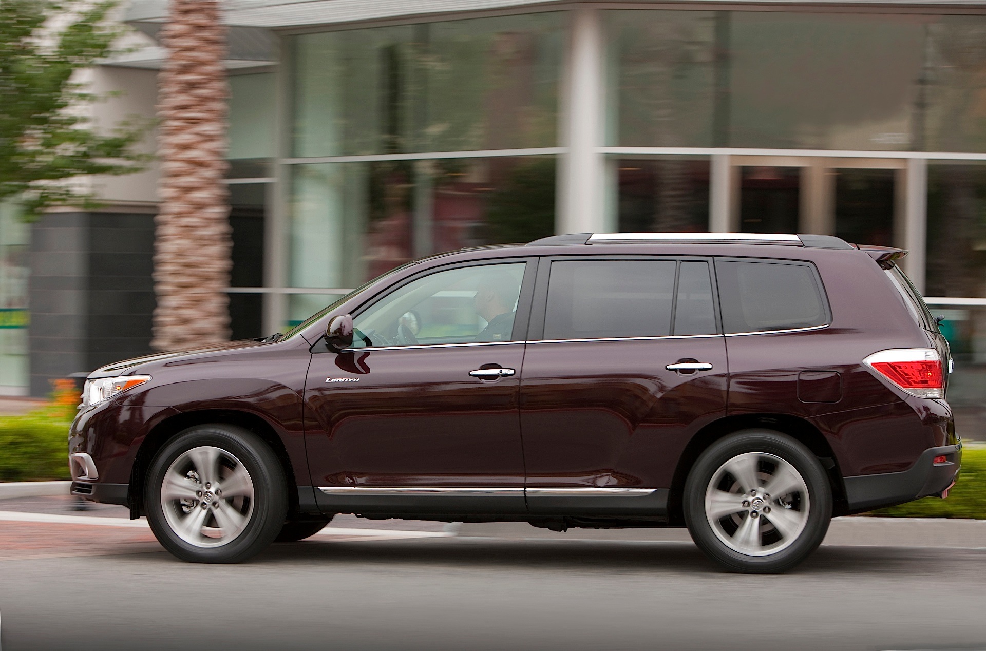 Toyota Highlander / Kluger photo 15