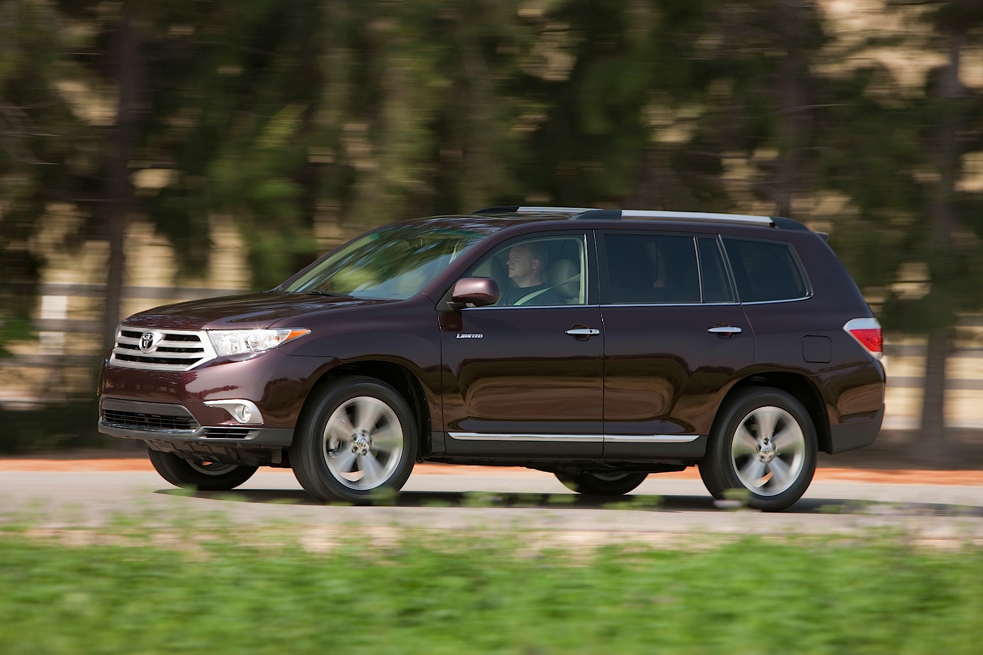 Toyota Highlander / Kluger photo 16