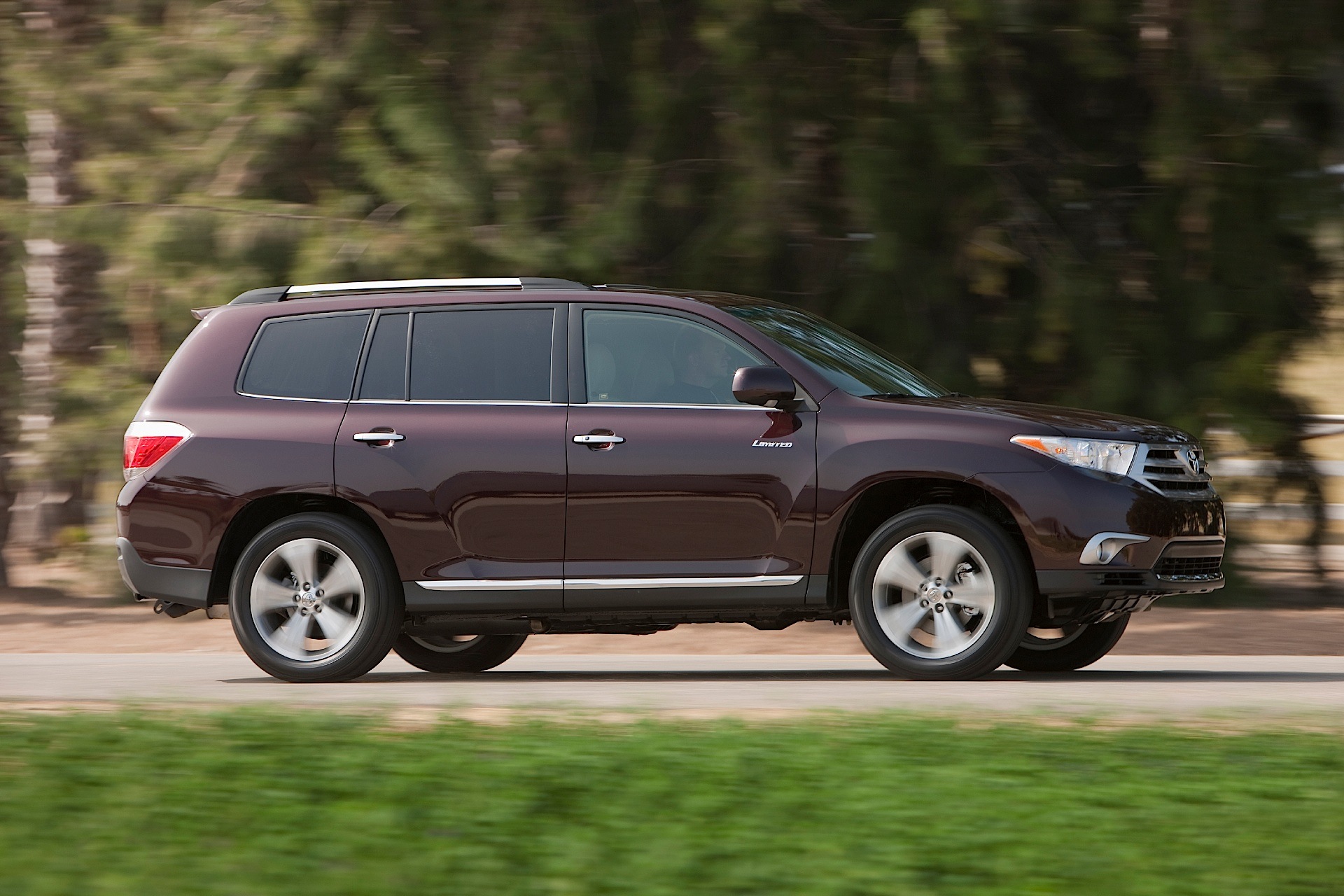 Toyota Highlander / Kluger photo 17