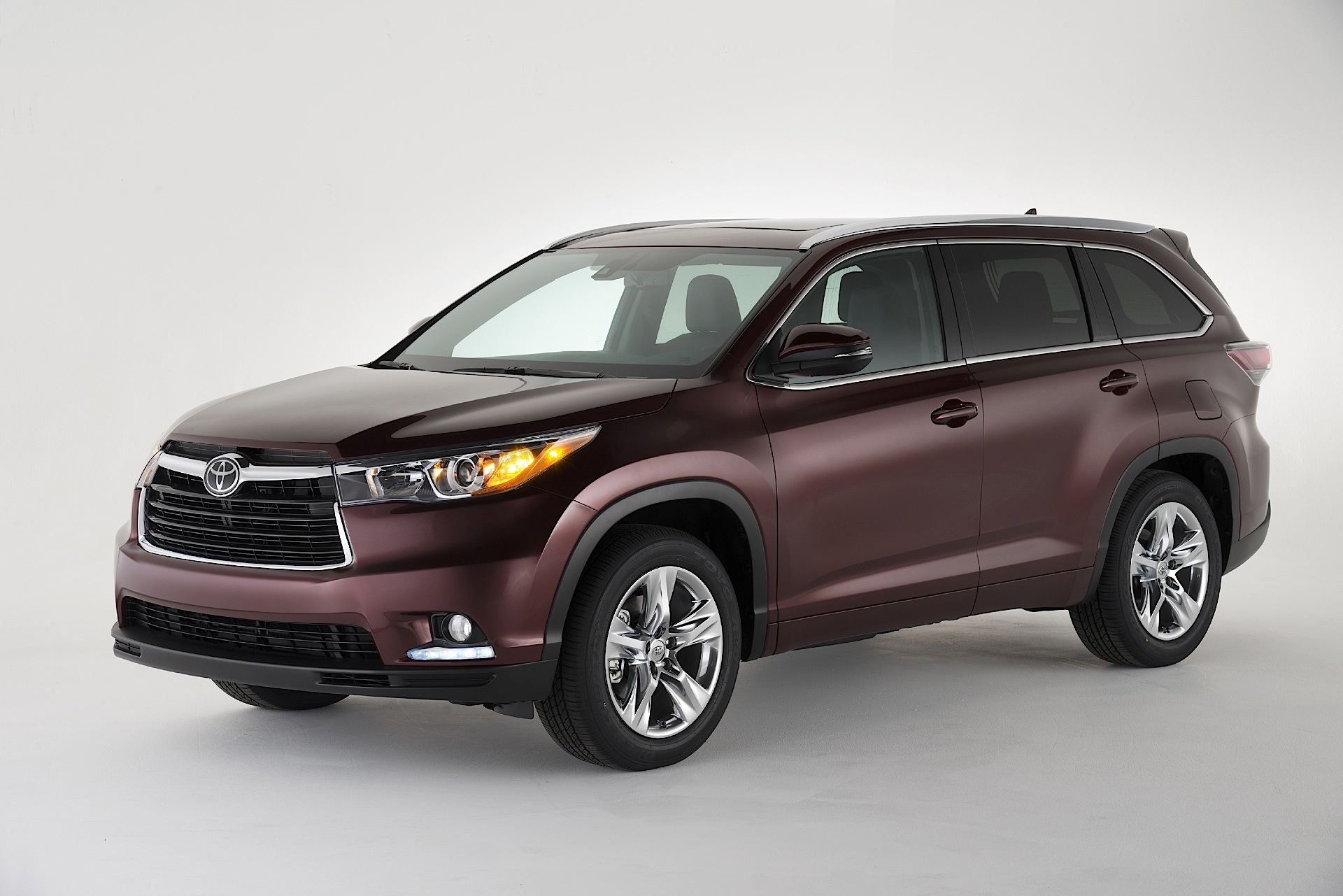 Toyota Highlander / Kluger photo 2