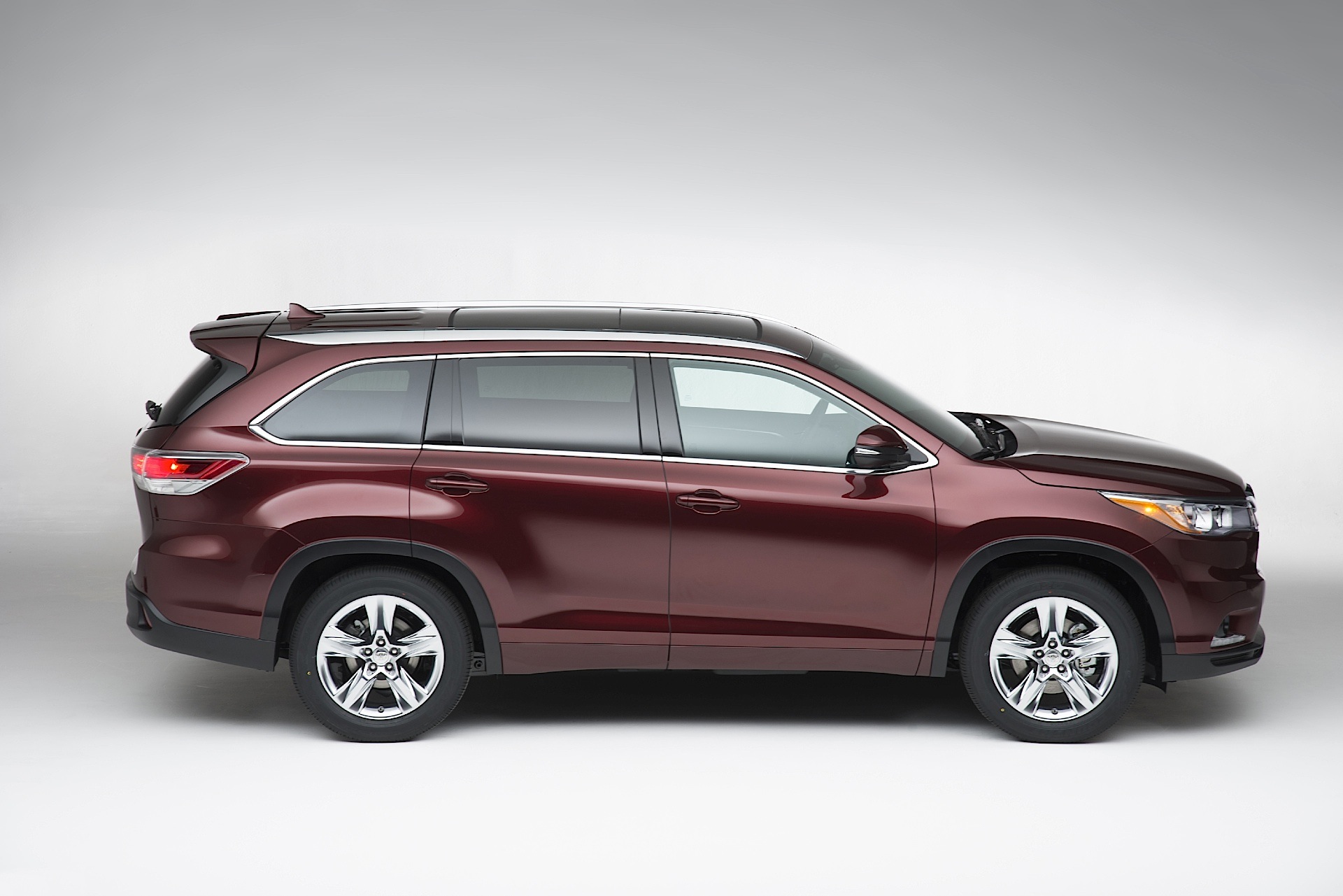 Toyota Highlander / Kluger photo 8