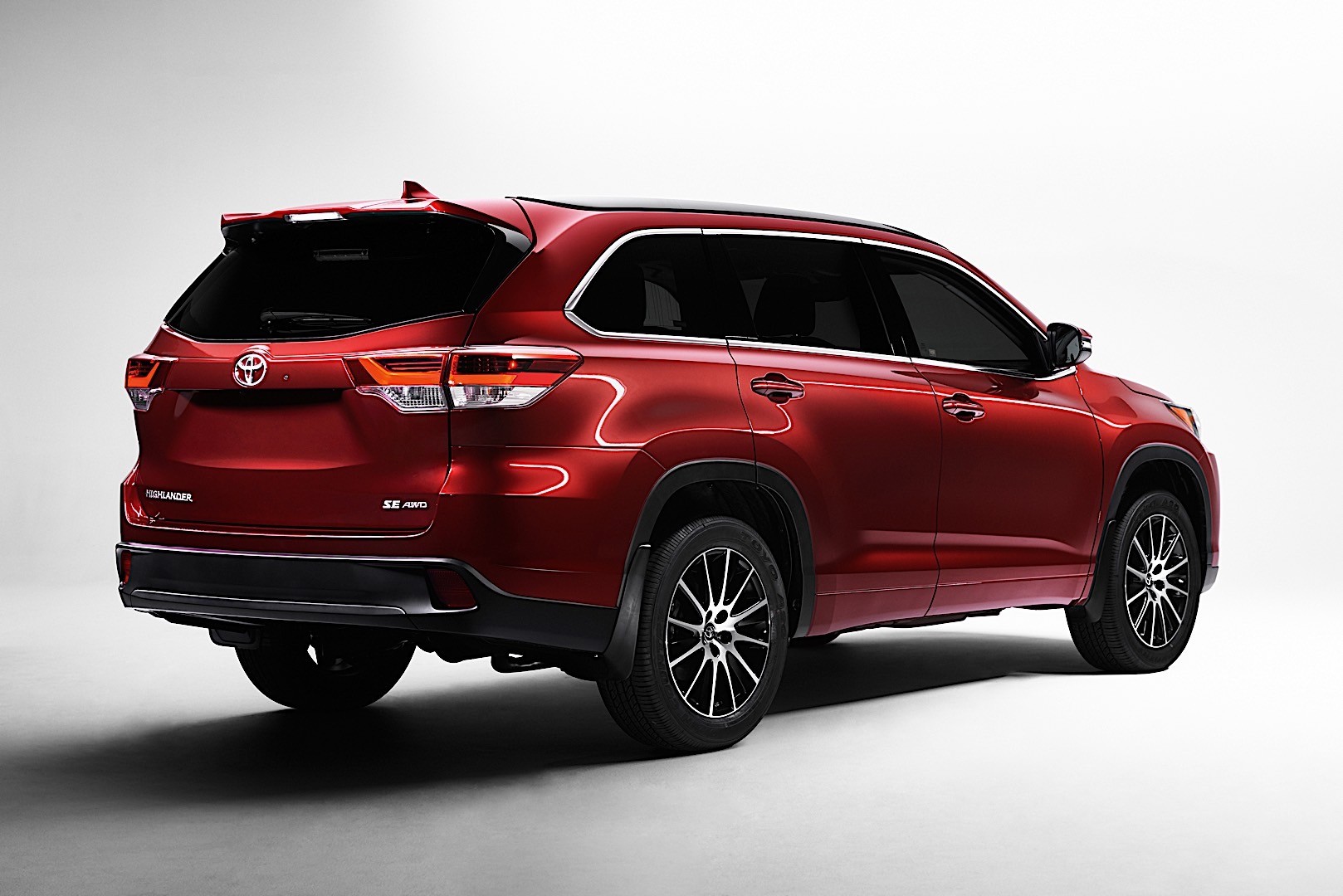 Toyota Highlander / Kluger photo 14