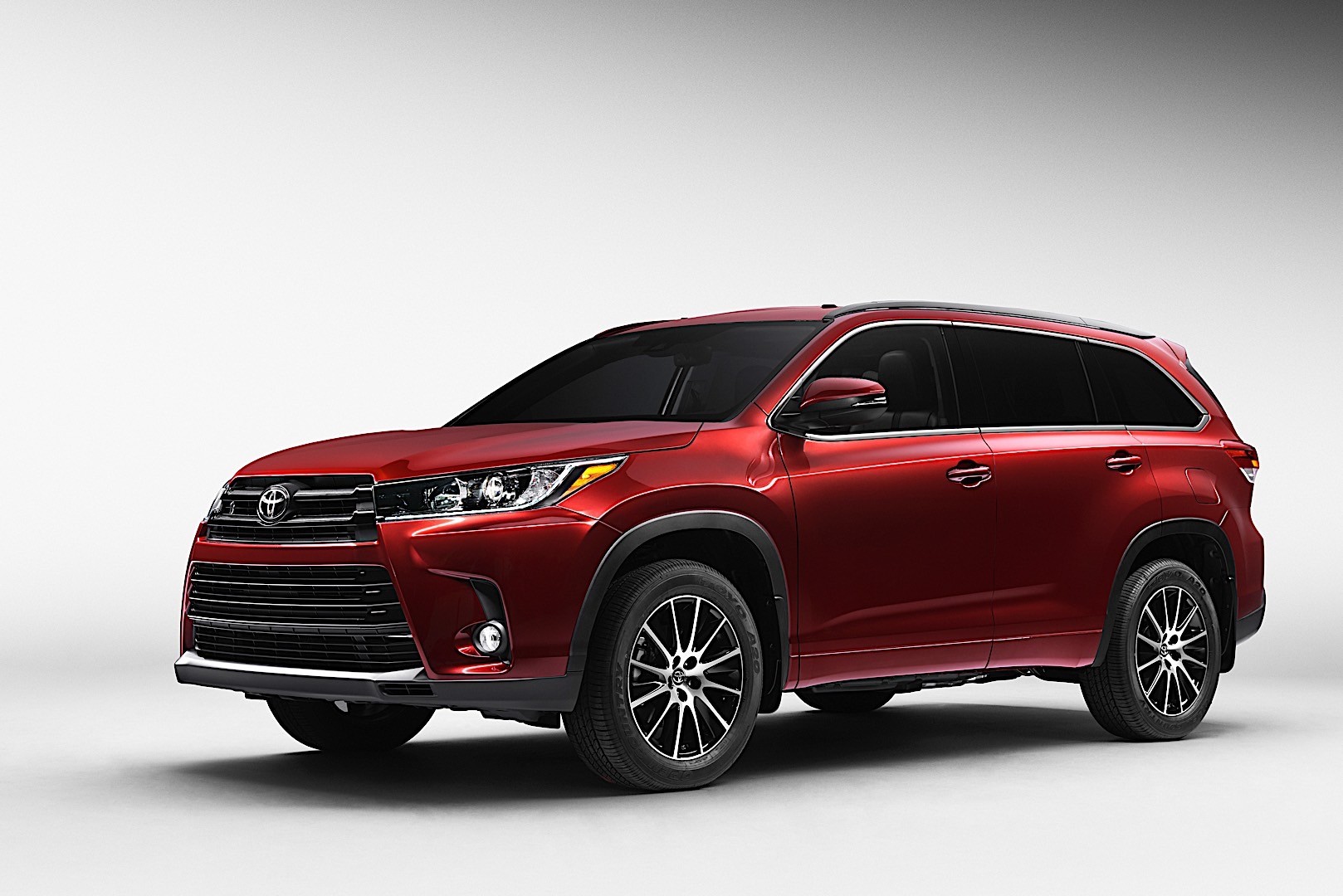 Toyota Highlander / Kluger photo 18