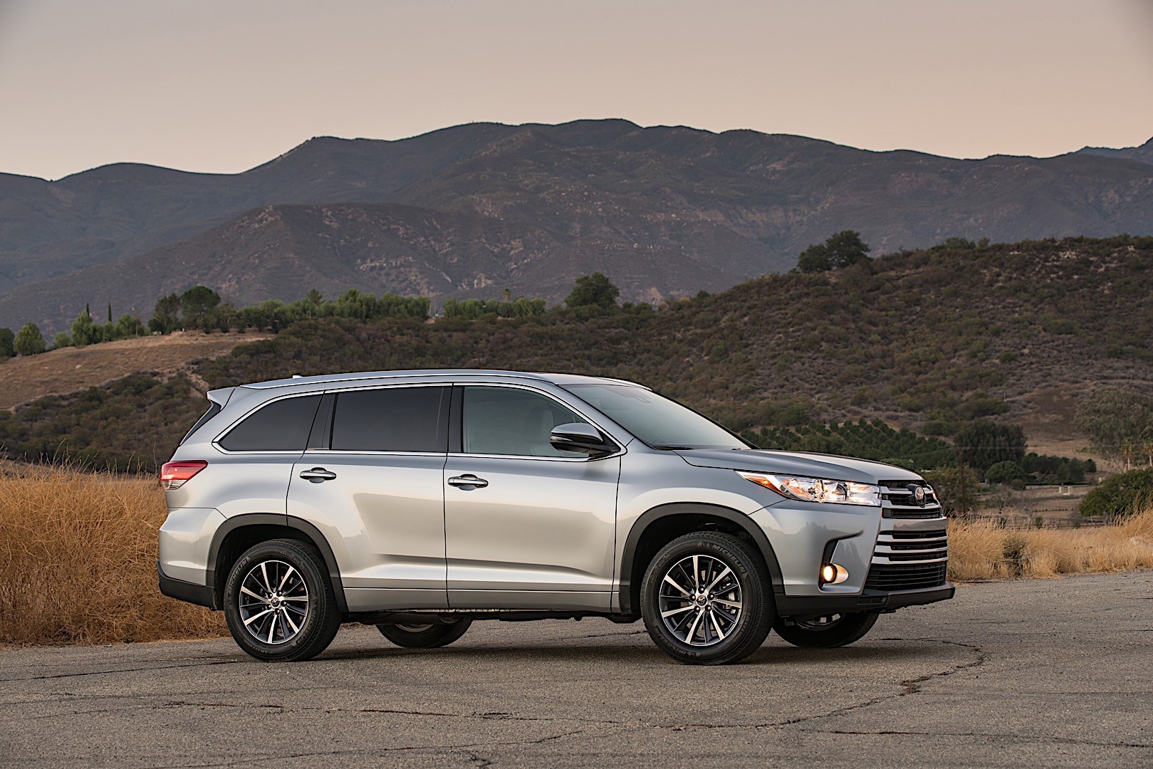 Toyota Highlander / Kluger photo 30