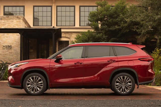 Toyota Highlander / Kluger photo 11