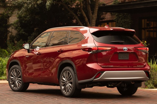 Toyota Highlander / Kluger photo 16