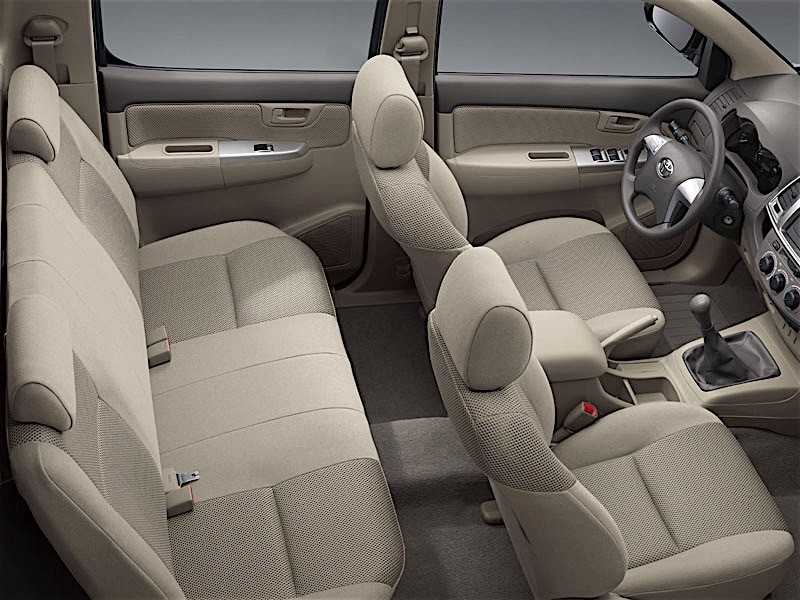 Toyota Hilux Double Cab photo 68