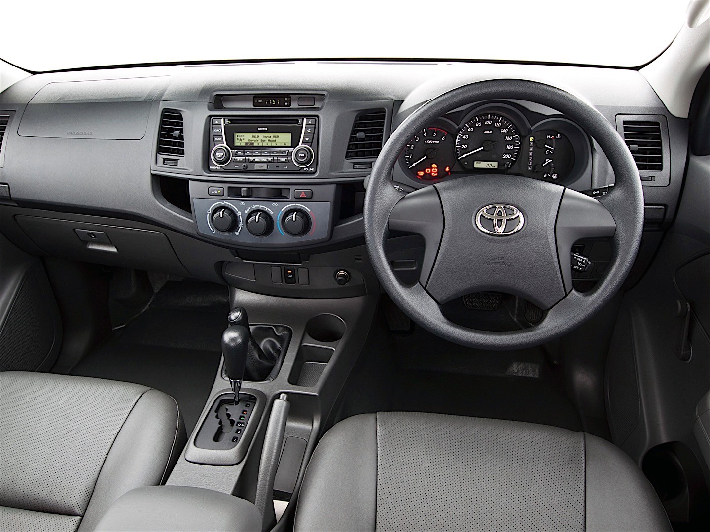 Toyota Hilux Double Cab photo 72