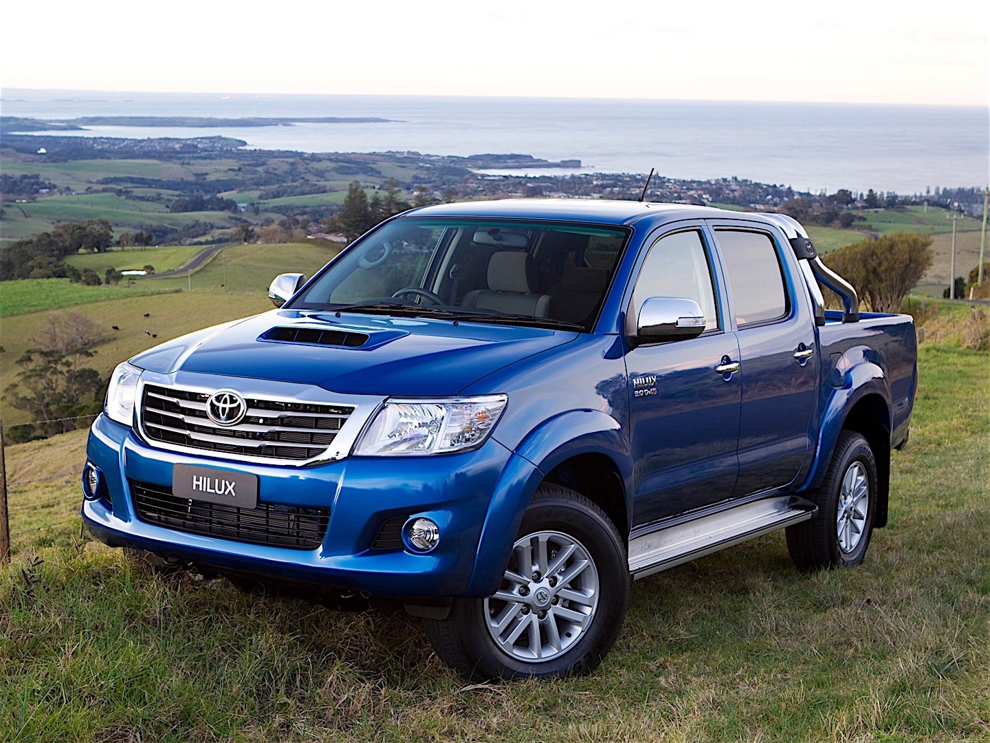 Toyota Hilux Double Cab photo 5