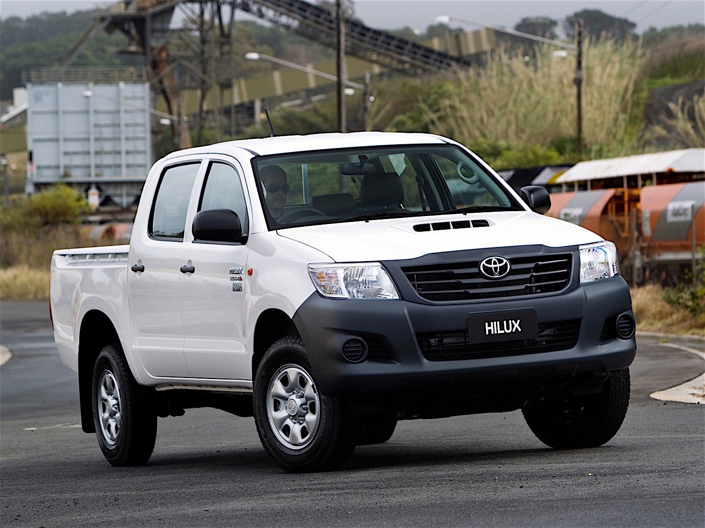 Toyota Hilux Double Cab photo 7