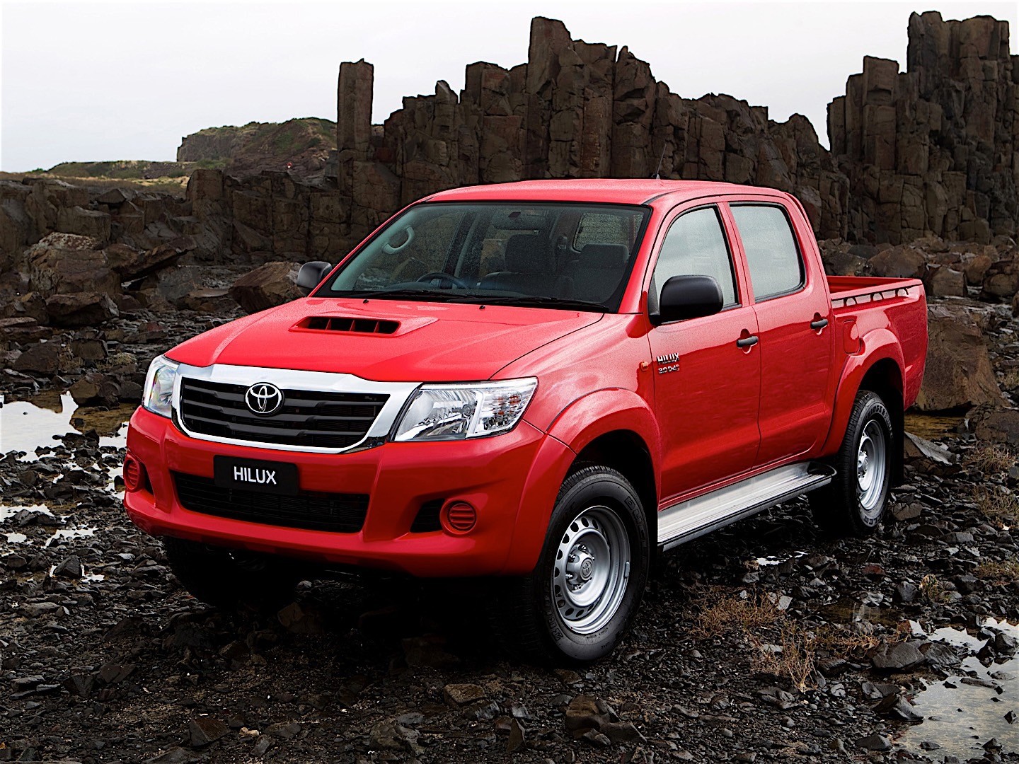 Toyota Hilux Double Cab photo 10