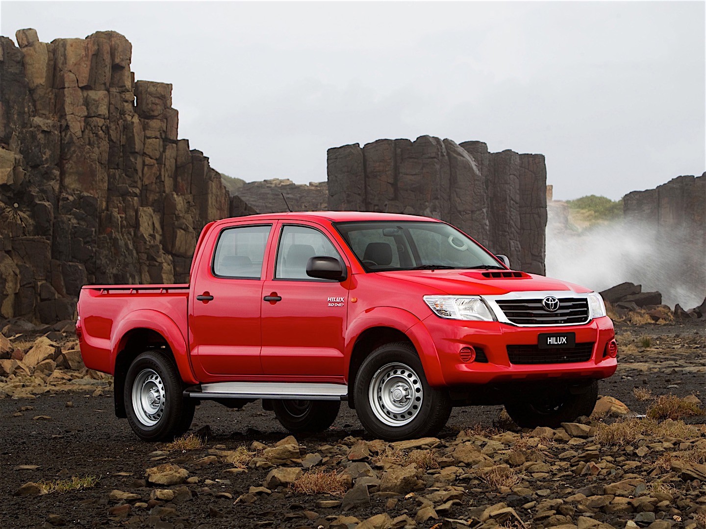 Toyota Hilux Double Cab photo 13