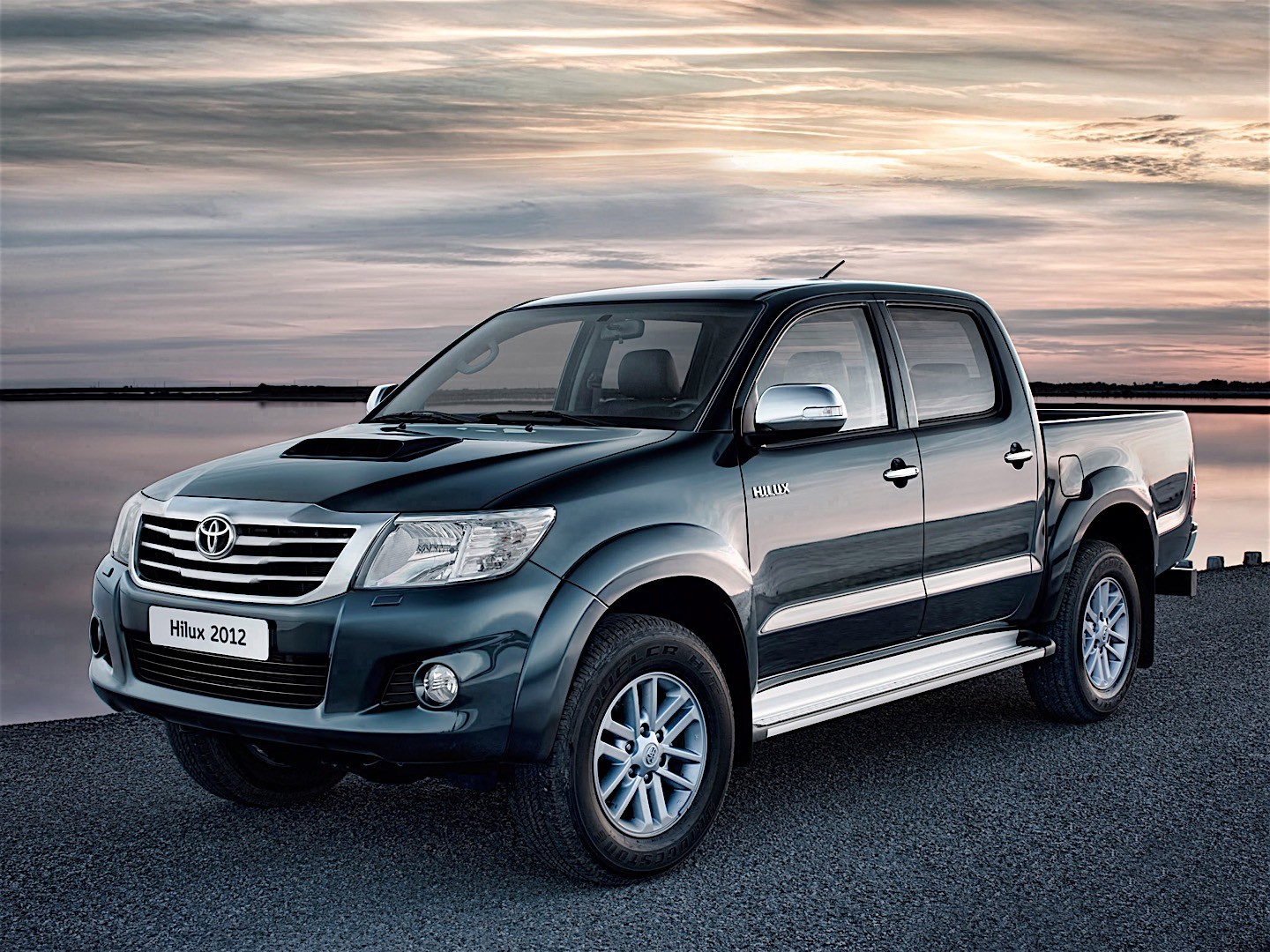 Toyota Hilux Double Cab photo 17