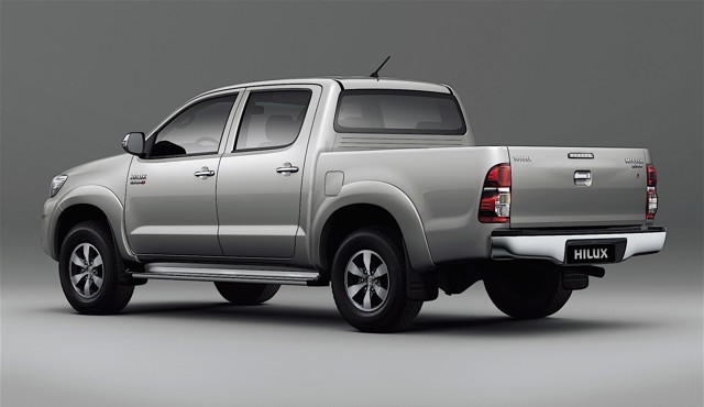 Toyota Hilux Double Cab photo 22