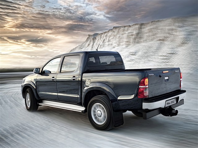 Toyota Hilux Double Cab photo 25