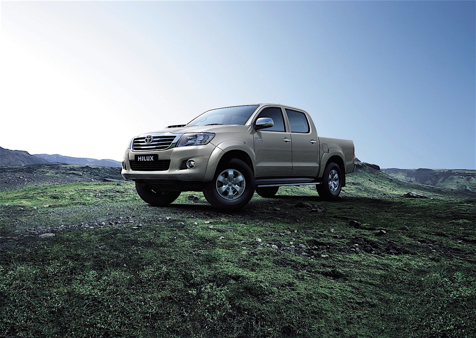 Toyota Hilux Double Cab photo 29