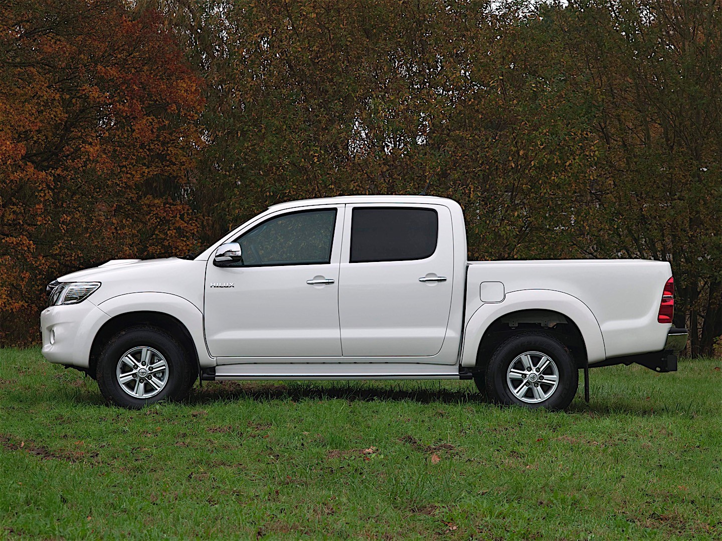 Toyota Hilux Double Cab photo 32