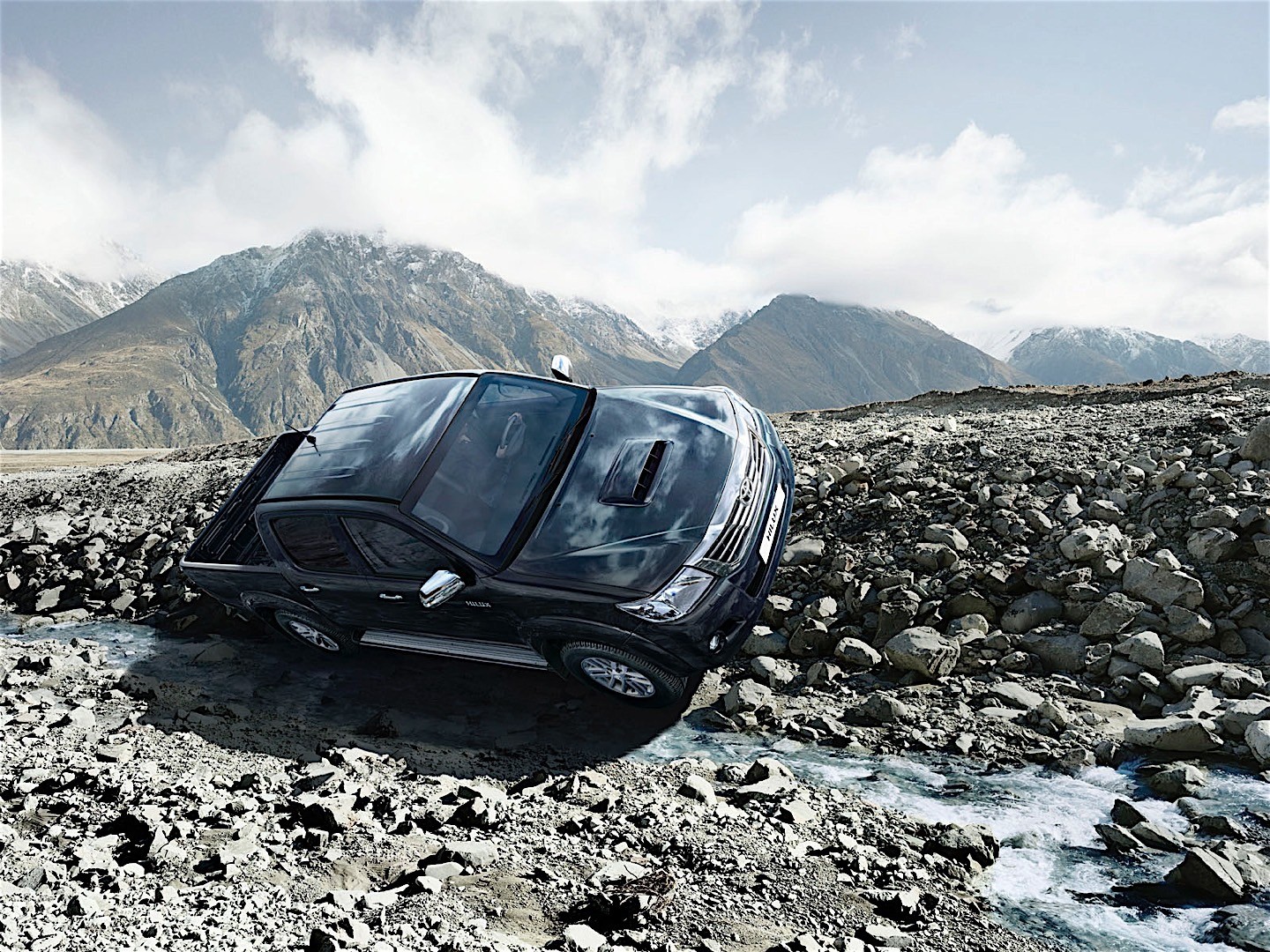 Toyota Hilux Double Cab photo 37