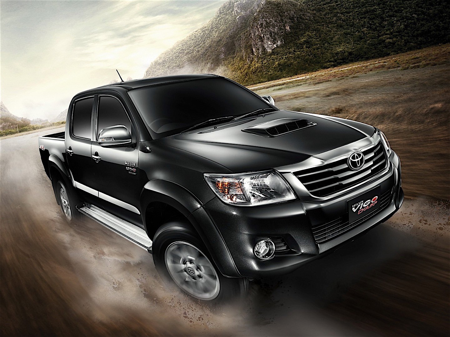 Toyota Hilux Double Cab photo 38
