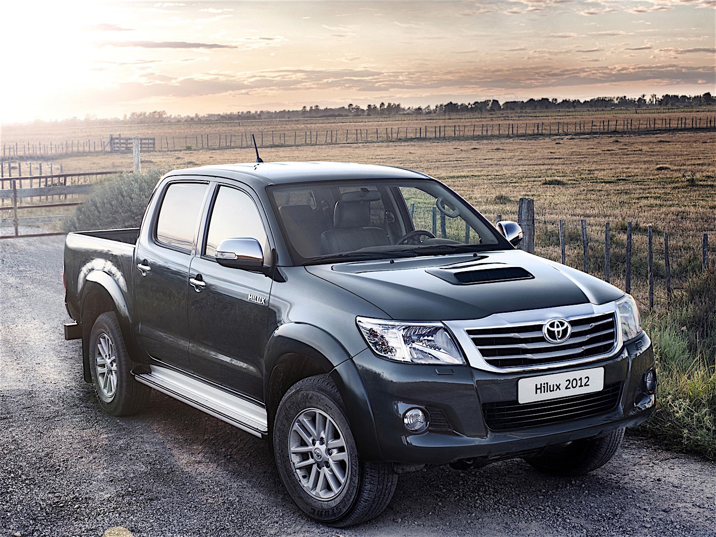 Toyota Hilux Double Cab photo 49