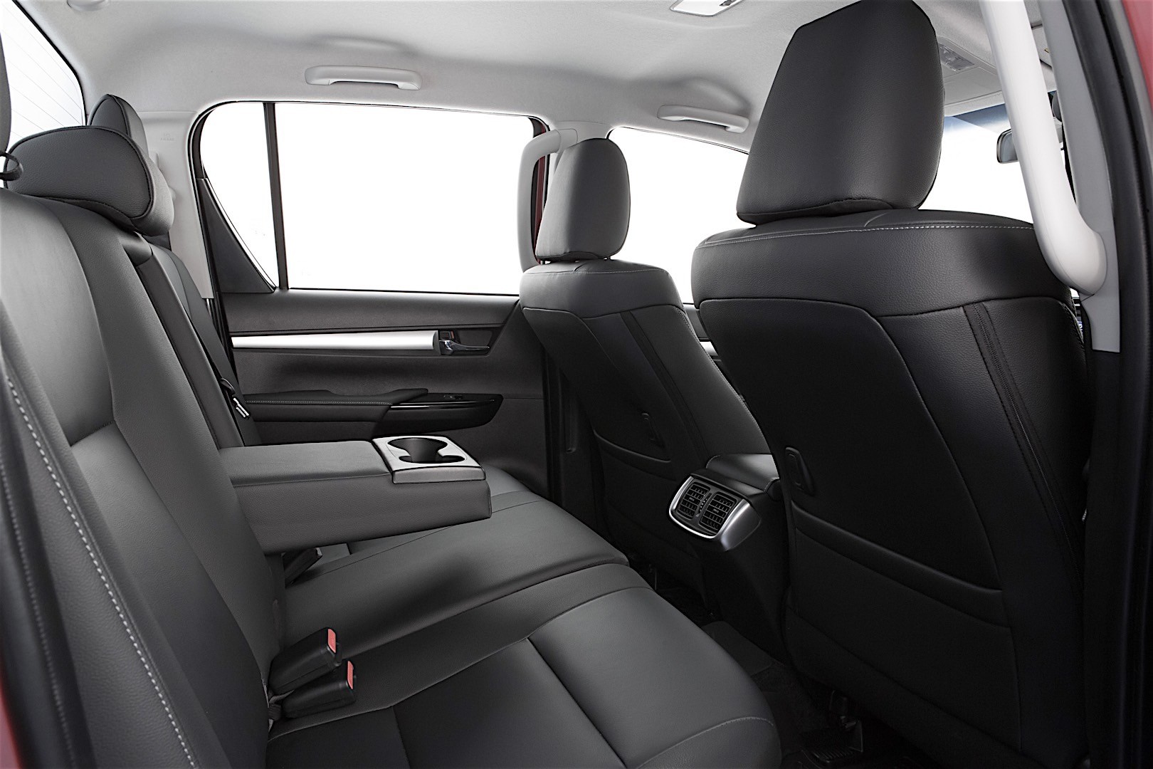 Toyota Hilux Double Cab photo 96