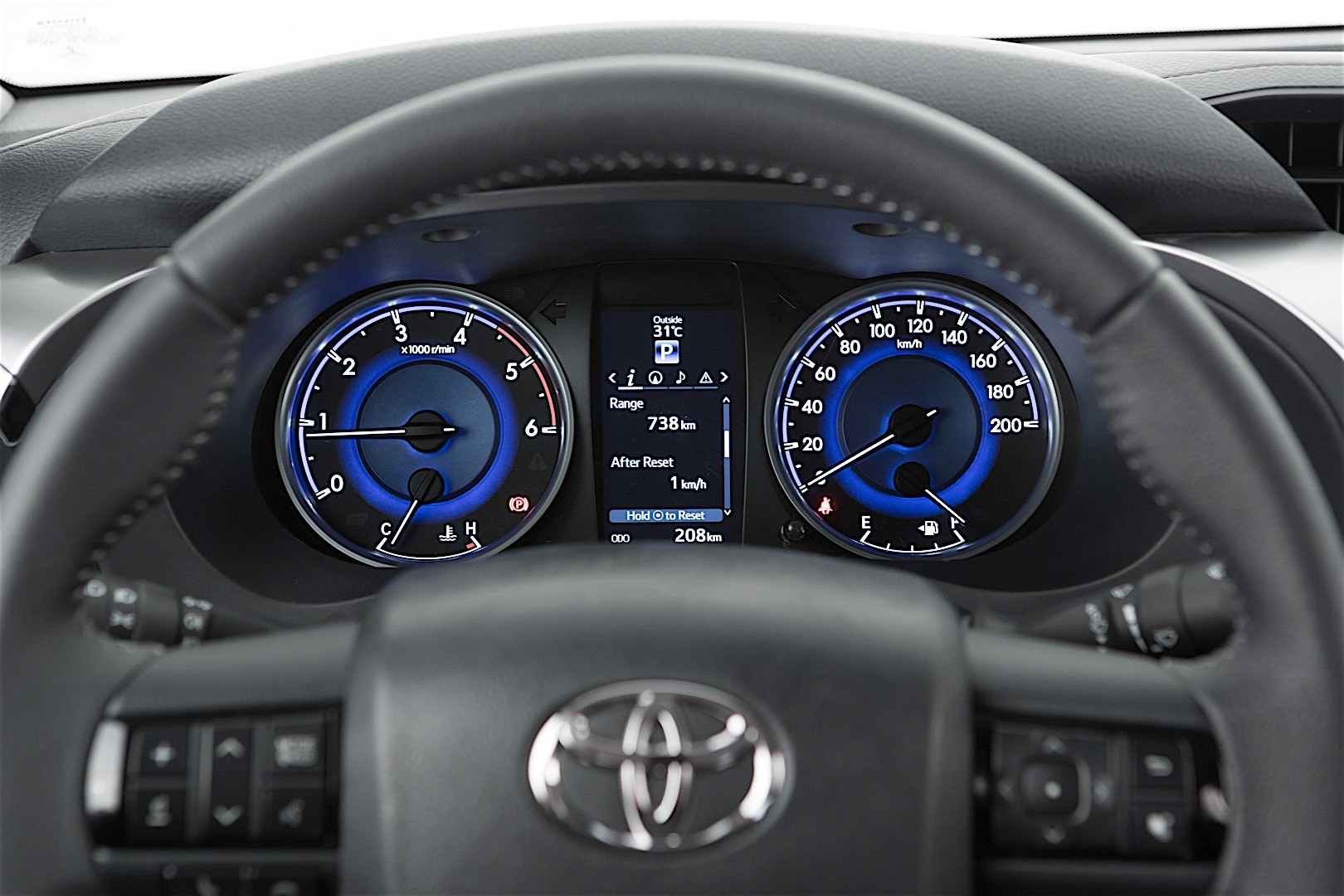 Toyota Hilux Double Cab photo 114