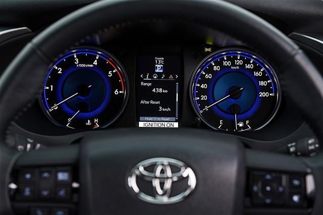Toyota Hilux Double Cab photo 115