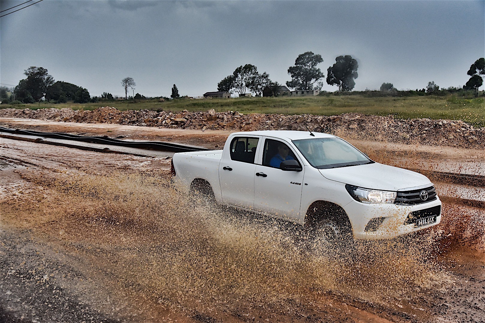 Toyota Hilux Double Cab photo 18