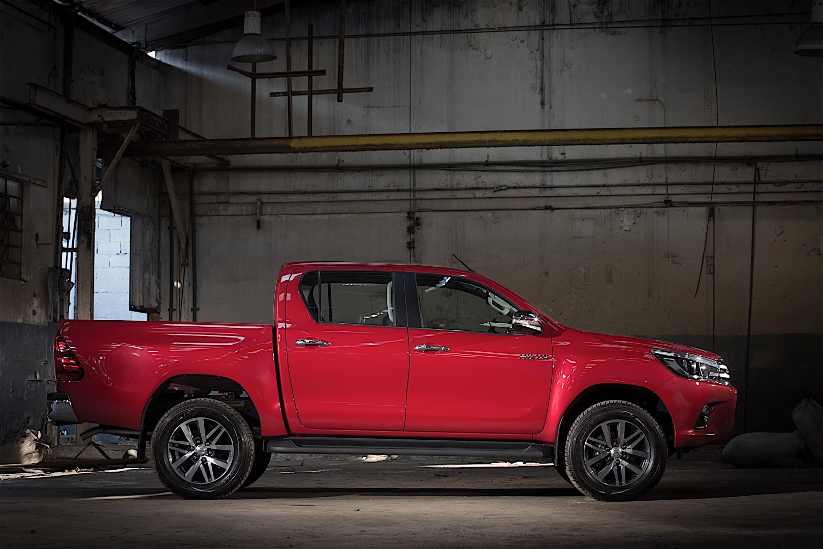 Toyota Hilux Double Cab photo 34