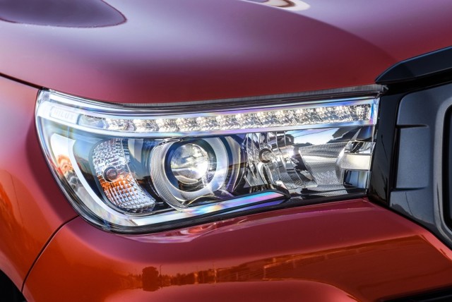 Toyota Hilux Double Cab photo 6
