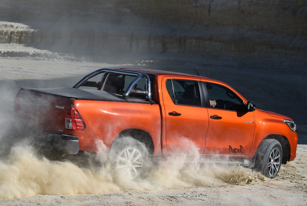 Toyota Hilux Double Cab photo 8