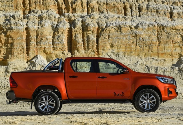 Toyota Hilux Double Cab photo 28