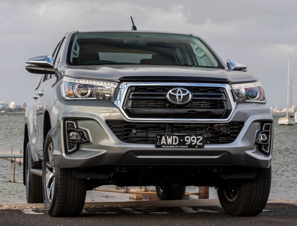 Toyota Hilux Double Cab photo 29