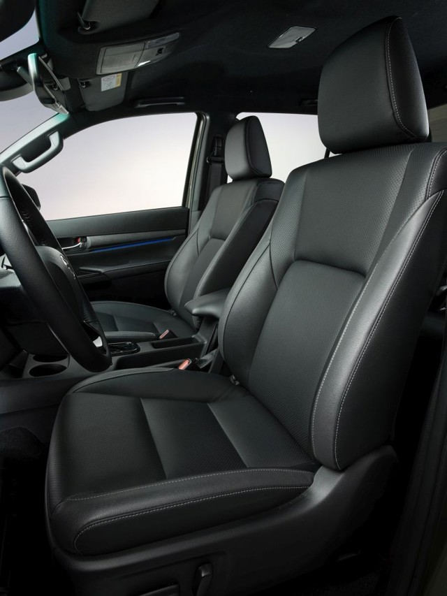 Toyota Hilux Double Cab photo 130