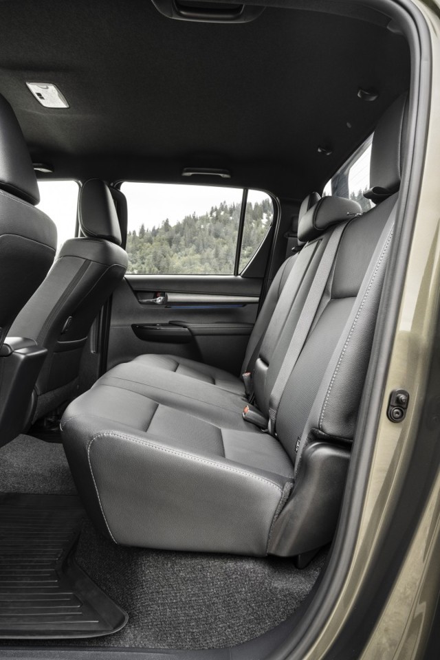 Toyota Hilux Double Cab photo 135