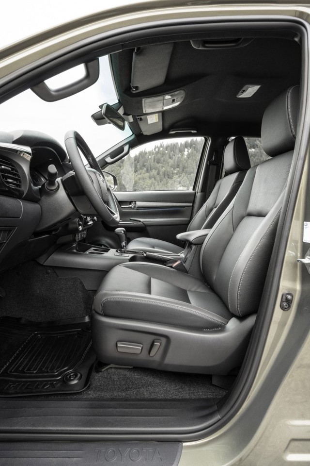 Toyota Hilux Double Cab photo 136