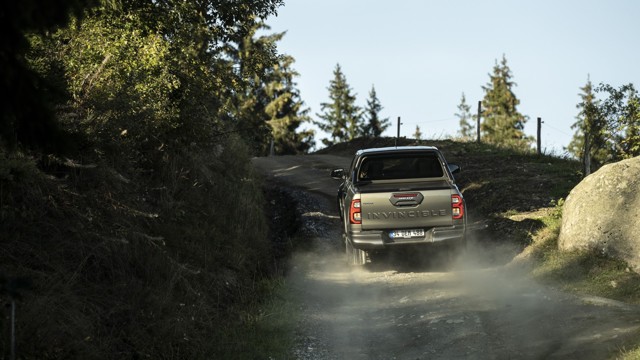 Toyota Hilux Double Cab photo 30