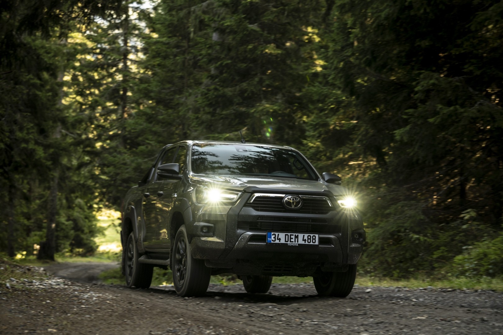 Toyota Hilux Double Cab photo 35