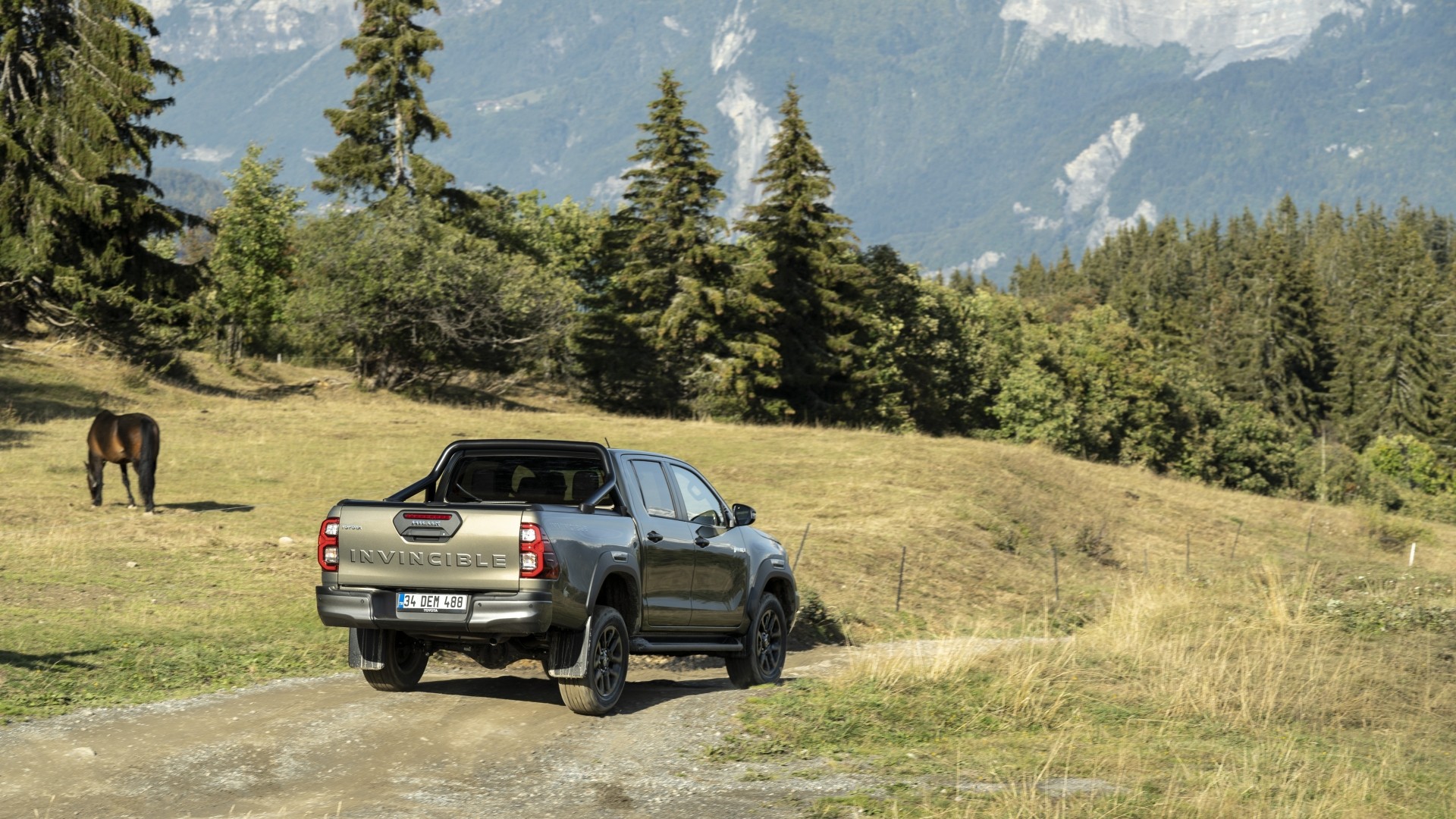Toyota Hilux Double Cab photo 44