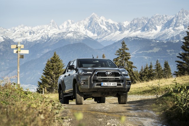 Toyota Hilux Double Cab photo 46