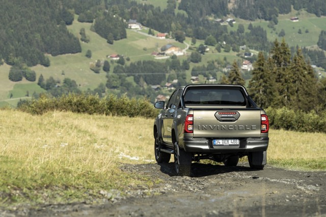 Toyota Hilux Double Cab photo 61