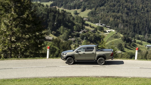 Toyota Hilux Double Cab photo 77