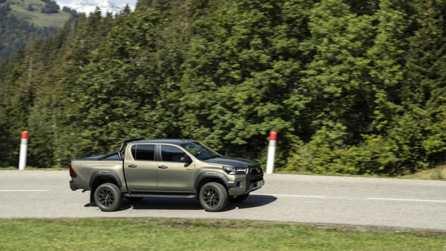 Toyota Hilux Double Cab photo 79