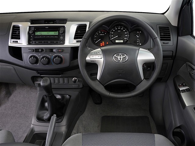 Toyota Hilux Extra Cab foto 23