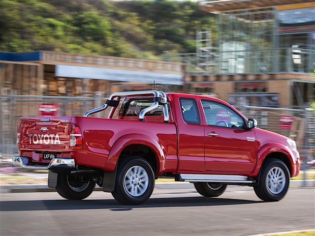 Toyota Hilux Extra Cab foto 14