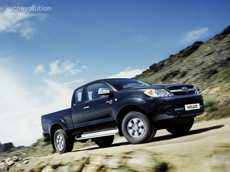 Toyota Hilux Extra Cab photo 2