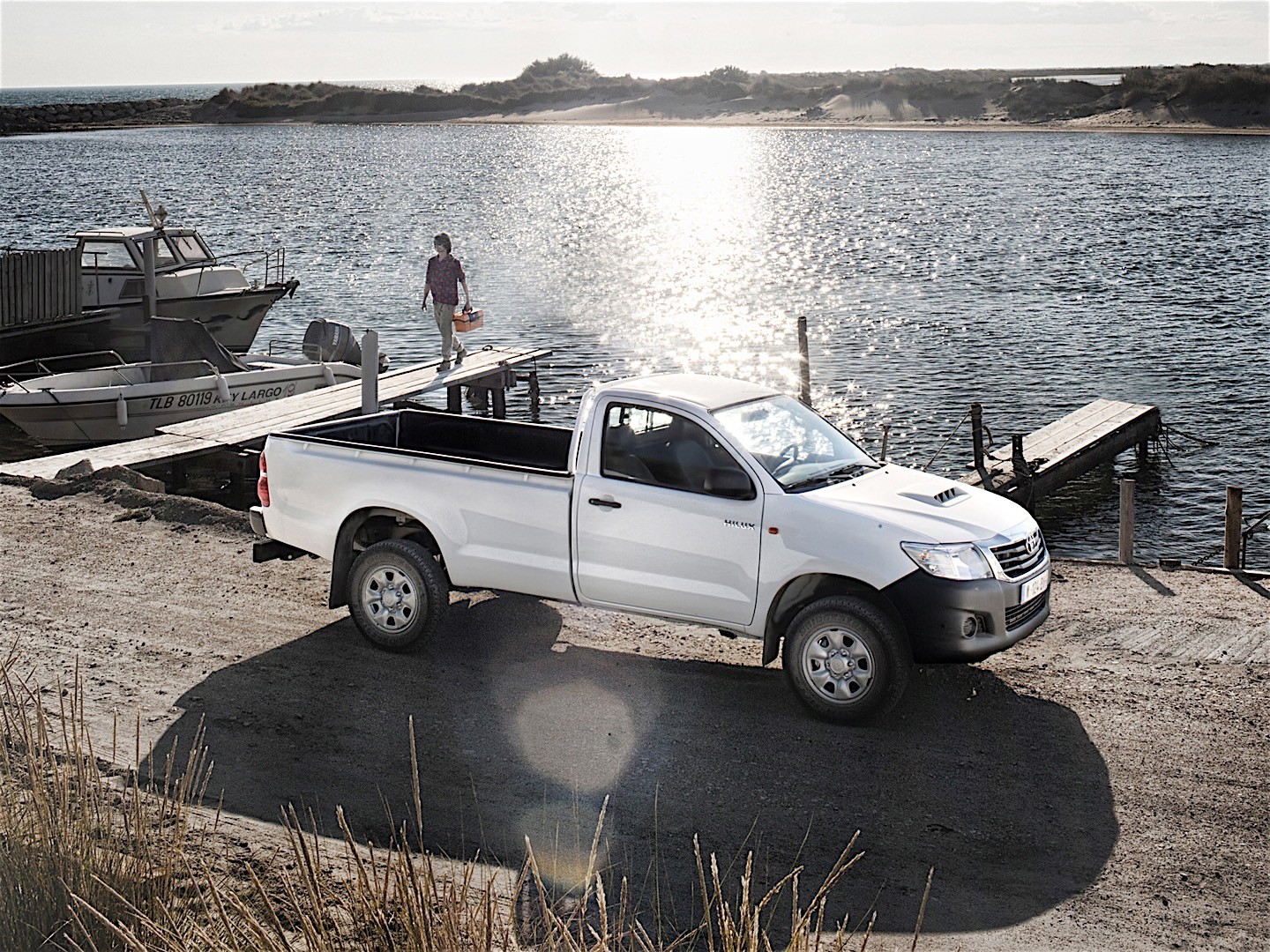 Toyota Hilux Single Cab photo 8
