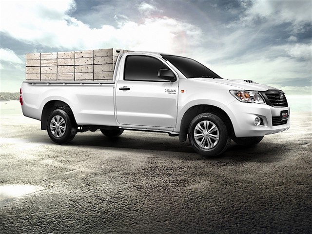 Toyota Hilux Single Cab photo 17