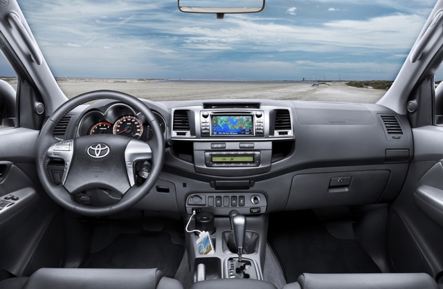 Toyota Hilux Single Cab photo 21